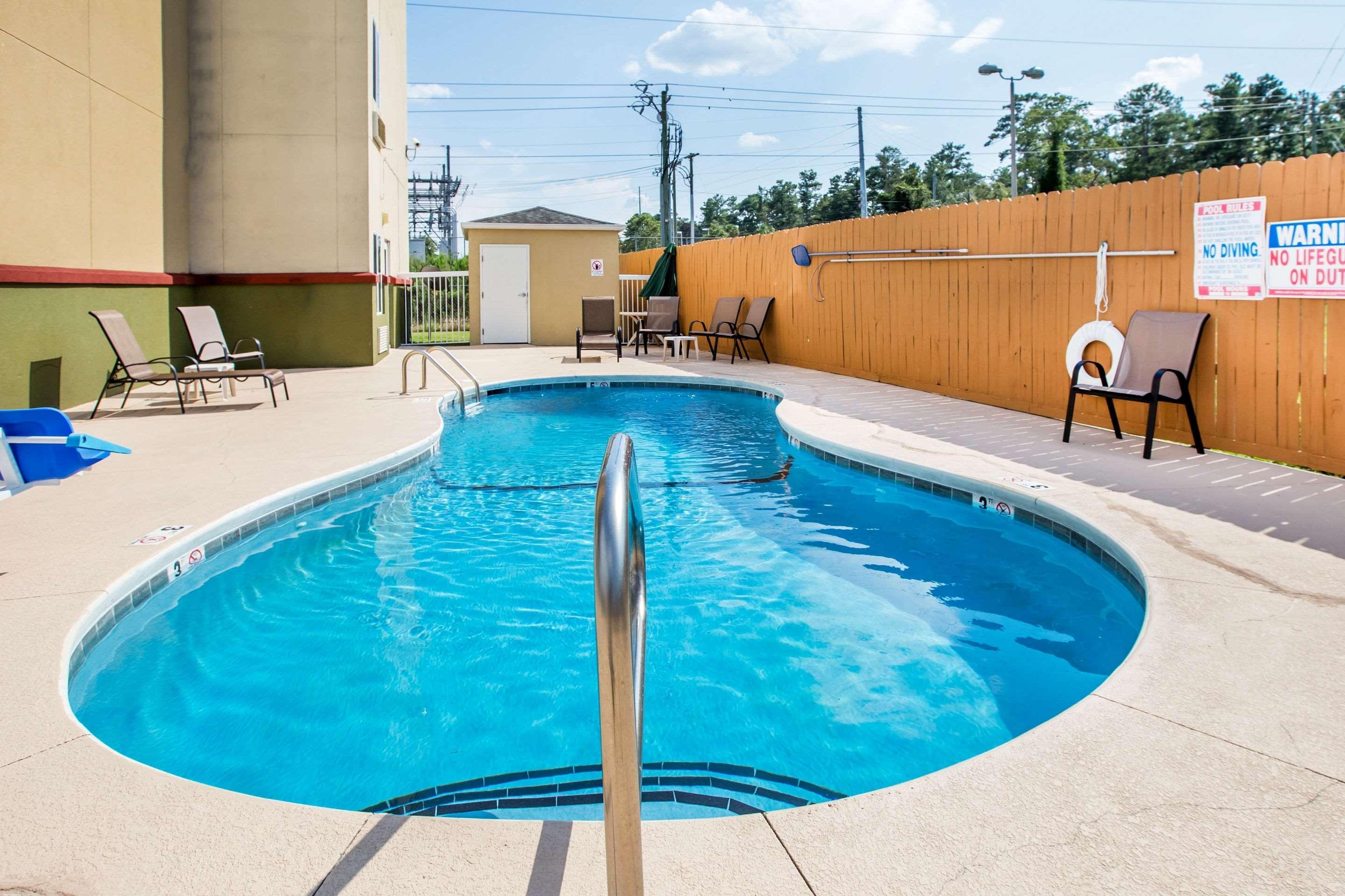 Econo Lodge Valdosta Extérieur photo